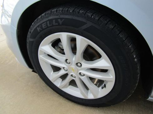 Used 2018 Chevrolet Malibu LT FWD image 23
