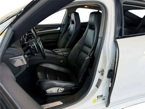 Used 2016 Porsche Panamera image 15