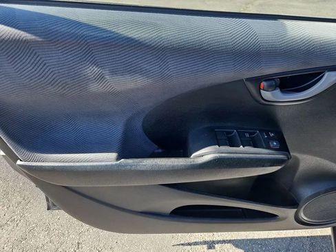 Used 2013 Honda Fit Hatchback 4D image 25