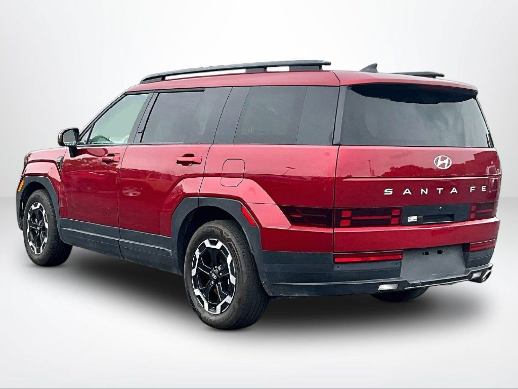 Used 2025 Hyundai Santa Fe SEL FWD image 12