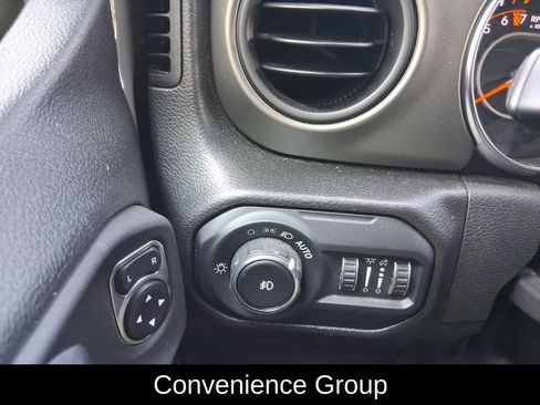 Used 2022 Jeep Wrangler Unlimited Sport AWD/4WD image 14