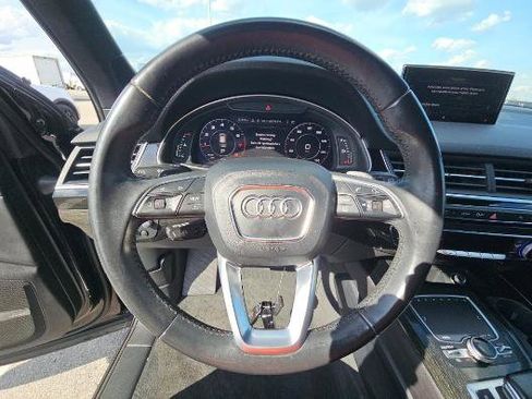 Used 2017 Audi Q7 3.0T Prestige w/ Prestige Package image 8