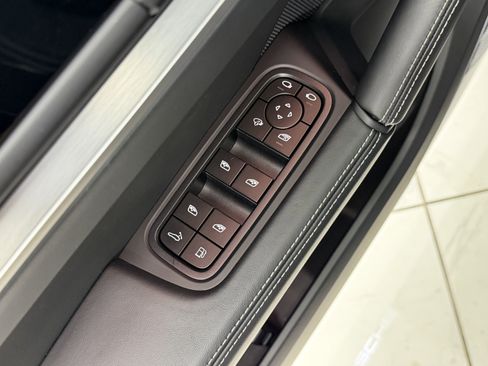 Certified 2026 Porsche Cayenne S AWD/4WD image 30