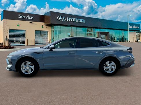 New 2025 Hyundai Sonata SE image 3