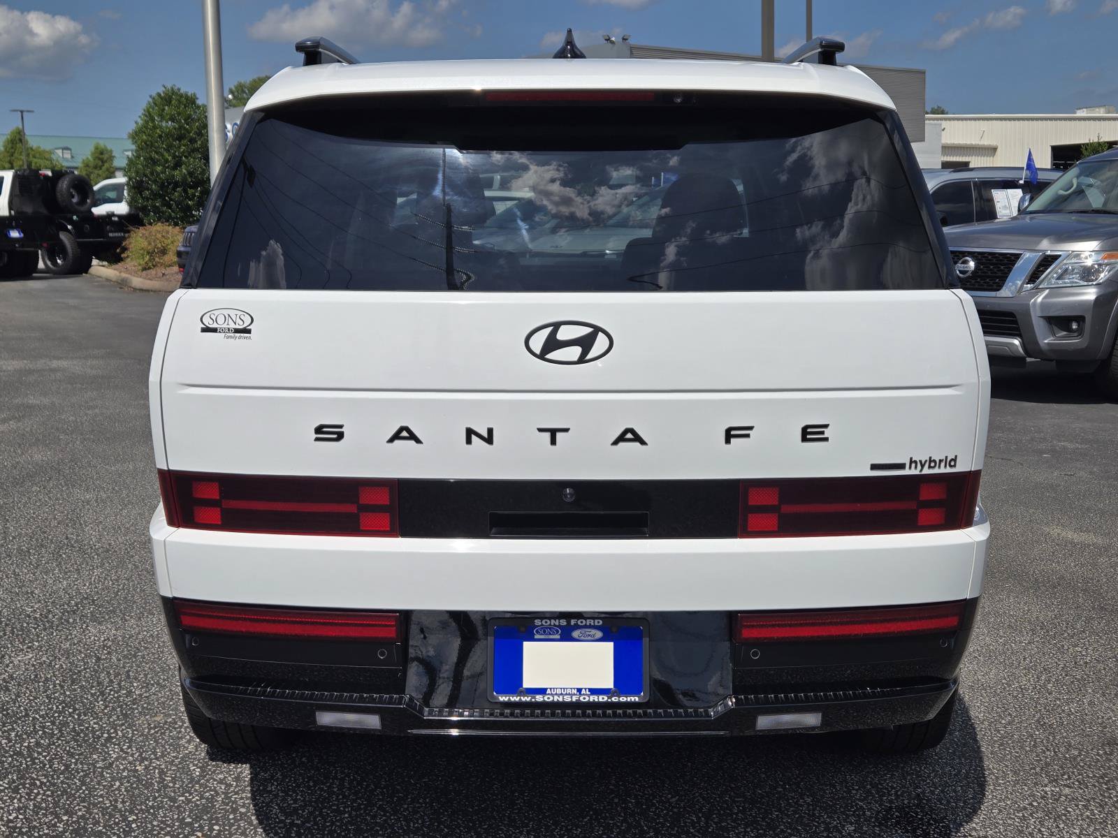 Used 2025 Hyundai Santa Fe Calligraphy AWD/4WD image 9