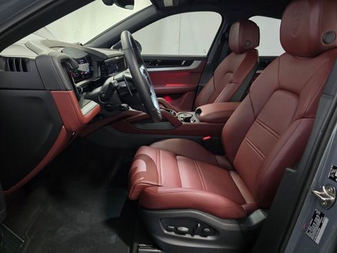 New 2026 Porsche Cayenne E-Hybrid Coupe AWD/4WD image 14