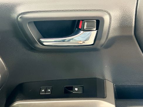 Used 2023 Toyota Tacoma TRD Off-Road image 32