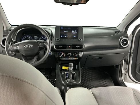 Certified 2022 Hyundai Kona SEL w/ Winter Weather Package FWD image 5