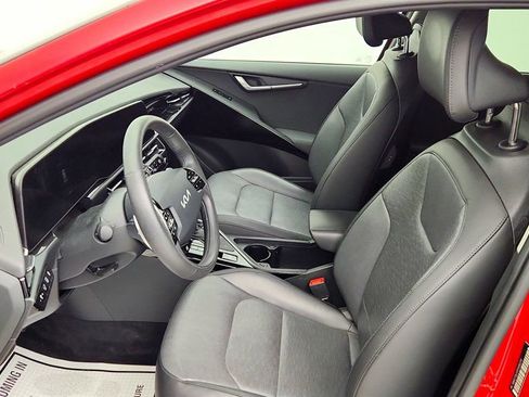 Used 2023 Kia Niro image 21
