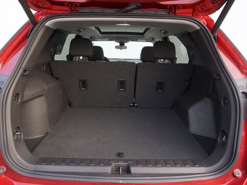 Used 2024 Chevrolet Equinox LT FWD image 27