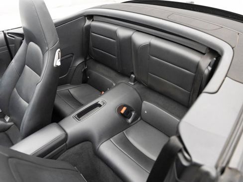 Used 2017 Porsche 911 Carrera 4 image 11