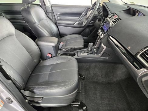 Used 2018 Subaru Forester 2.5i Touring w/ Popular Package #3B AWD/4WD image 21