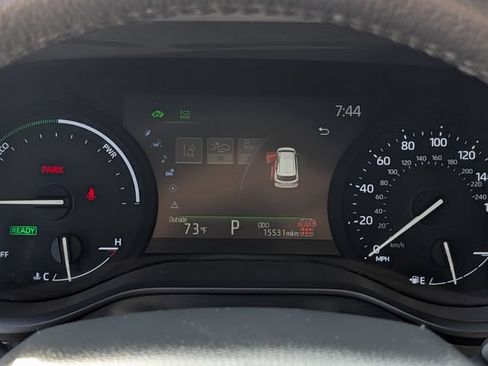 Used 2025 Toyota Sienna XLE w/ XLE Plus Package FWD image 21
