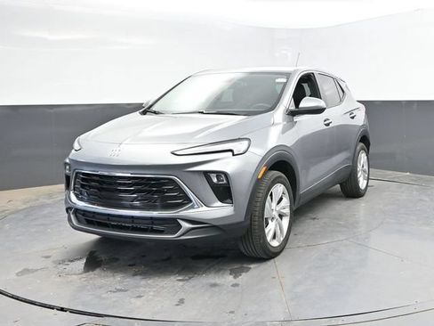 Used 2025 Buick Encore GX Preferred AWD/4WD image 6