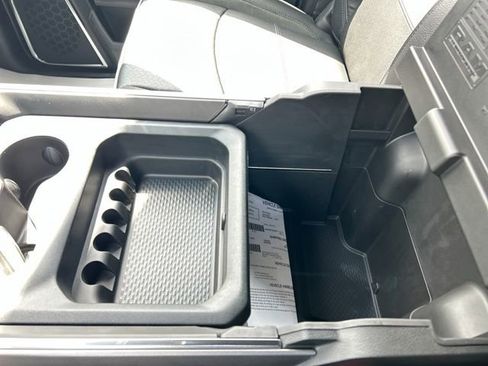 New 2026 RAM 2500 Laramie AWD/4WD image 47
