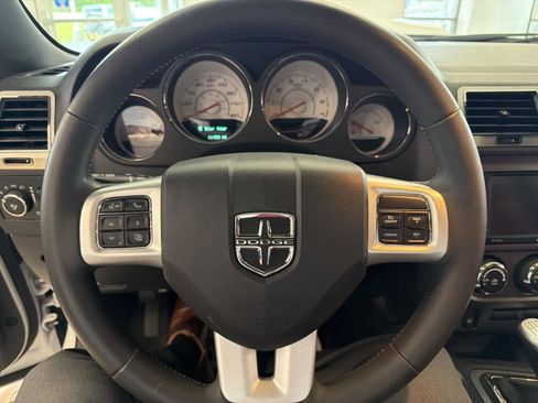 Used 2014 Dodge Challenger R/T Plus RWD image 13