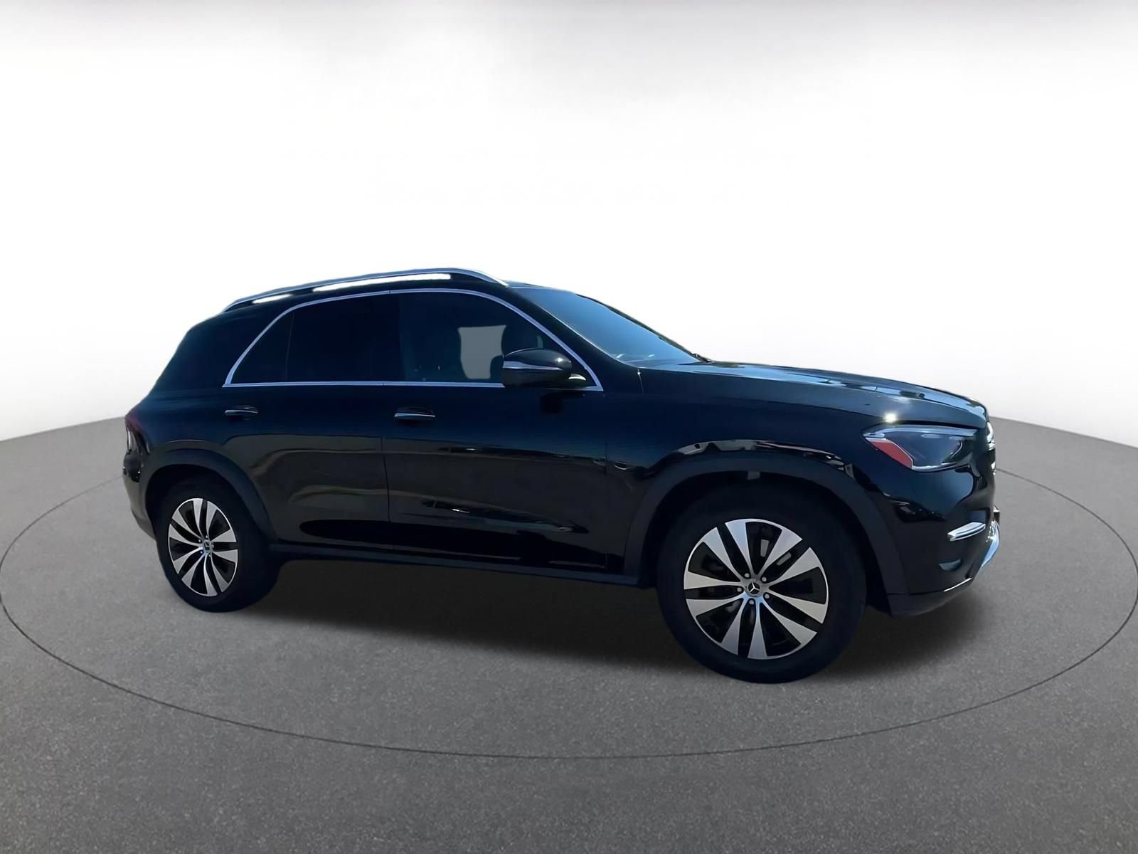 Used 2026 Mercedes-Benz GLE 350 4MATIC image 2