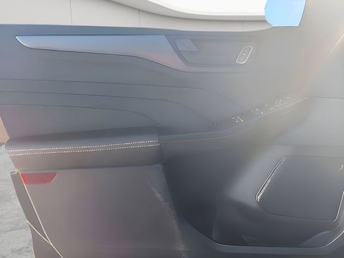 New 2026 Ford Escape Active w/ Cold Weather Package image 15