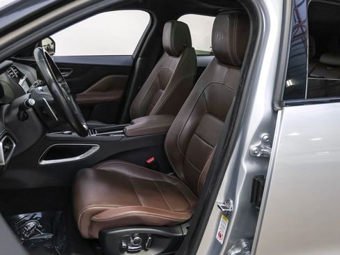 Used 2018 Jaguar F-PACE S image 26