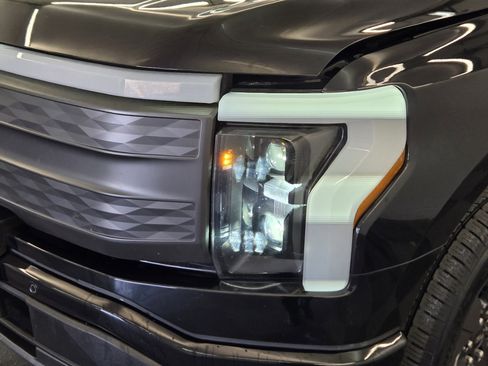 Certified 2023 Ford F150 Lightning Lariat w/ Tow Technology Package image 8