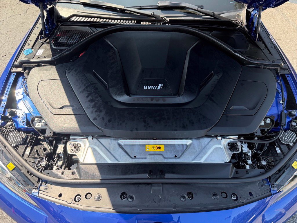 Used 2023 BMW i4 eDrive40 w/ M Sport Package RWD image 8