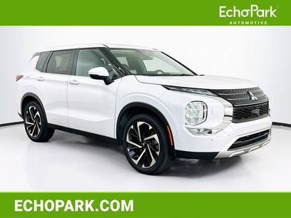 Used 2024 Mitsubishi Outlander SE