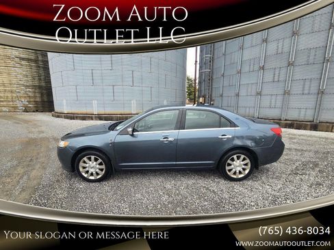 Used 2011 Lincoln MKZ image 1