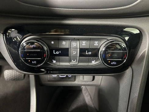 Used 2023 Buick Encore GX Select w/ Safety Package II AWD/4WD image 20