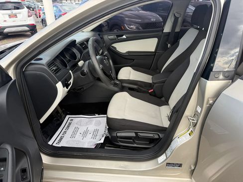 Used 2015 Volkswagen Jetta S FWD image 11