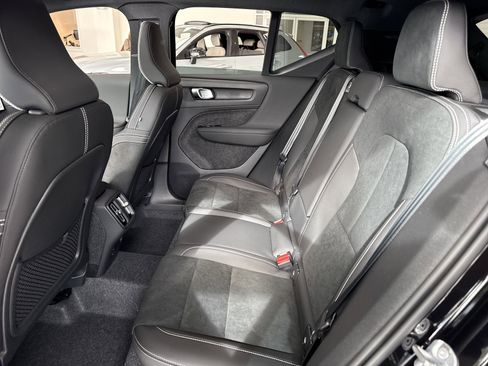 New 2026 Volvo XC40 B5 Ultra w/ Protection Package Premier image 12