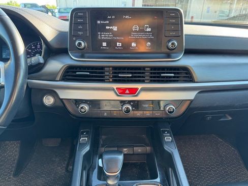 Used 2020 Kia Telluride S w/ S 8 Passenger Seating Package AWD/4WD image 2