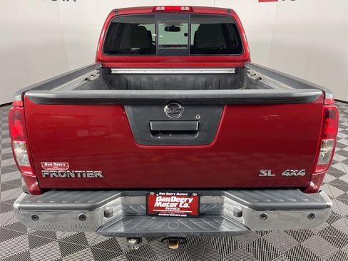 Used 2019 Nissan Frontier SL image 24