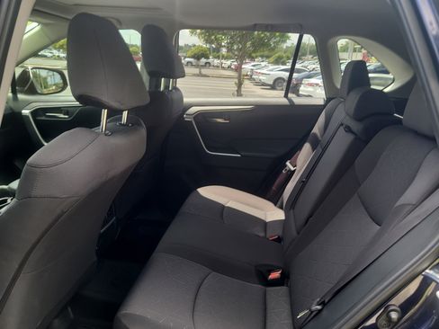Used 2019 Toyota RAV4 XLE w/ Convenience Package AWD/4WD image 14
