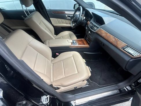 Used 2011 Mercedes-Benz E 350 Sedan image 36