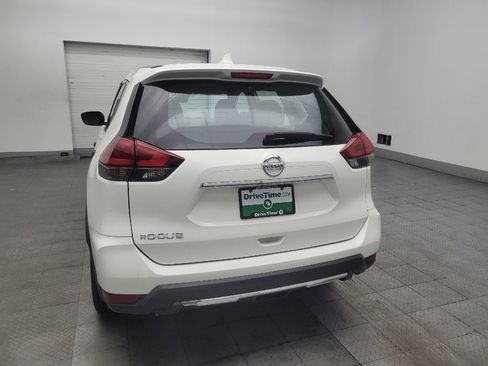 Used 2020 Nissan Rogue S FWD image 6