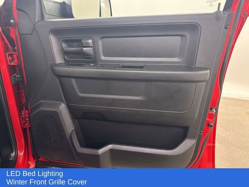 Used 2017 RAM 3500 Tradesman w/ Chrome Appearance Group image 19