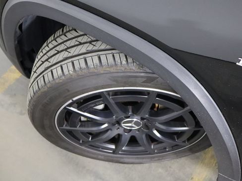 Used 2021 Mercedes-Benz GLB 35 AMG 4MATIC image 42