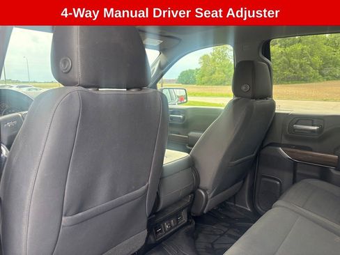 Used 2019 Chevrolet Silverado 1500 LT Trail Boss w/ Convenience Package AWD/4WD image 14