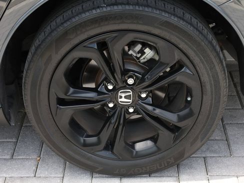 Used 2025 Honda Accord SE image 36
