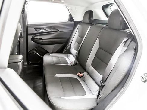 Used 2024 Chevrolet TrailBlazer LS w/ LS Confidence Package FWD image 29