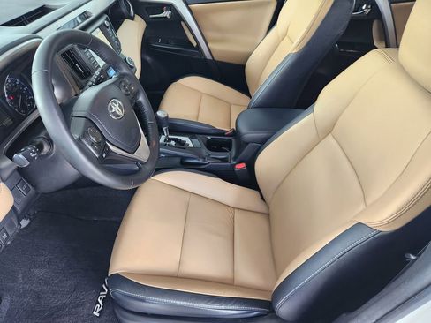 Used 2017 Toyota RAV4 Limited w/ Advanced Technology Package FWD image 13