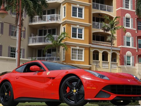 Used 2016 Ferrari F12 Berlinetta image 1
