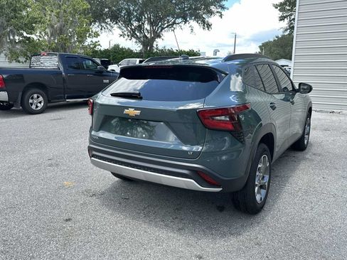 Certified 2025 Chevrolet Trax LT FWD image 6