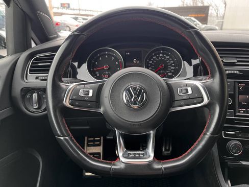 Used 2019 Volkswagen GTI Rabbit Edition image 11