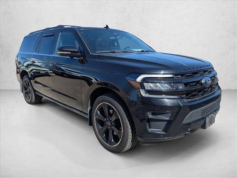 Used 2022 Ford Expedition Max Limited AWD/4WD image 3