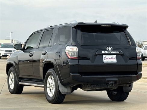 Used 2016 Toyota 4Runner SR5 Premium image 7