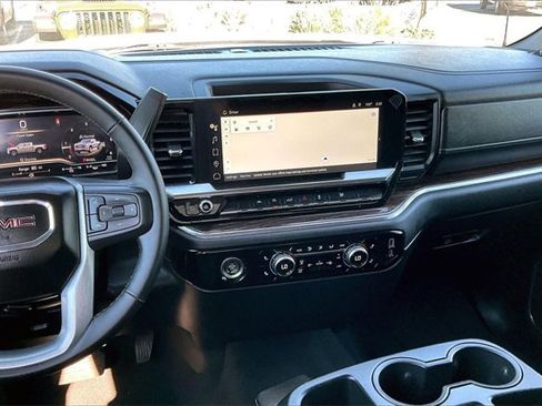 Used 2024 GMC Sierra 1500 Elevation image 5