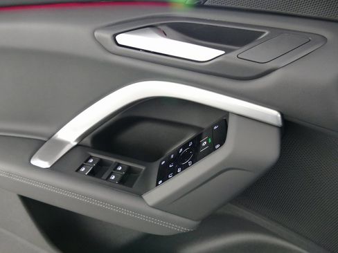 New 2025 Audi Q5 Premium image 11