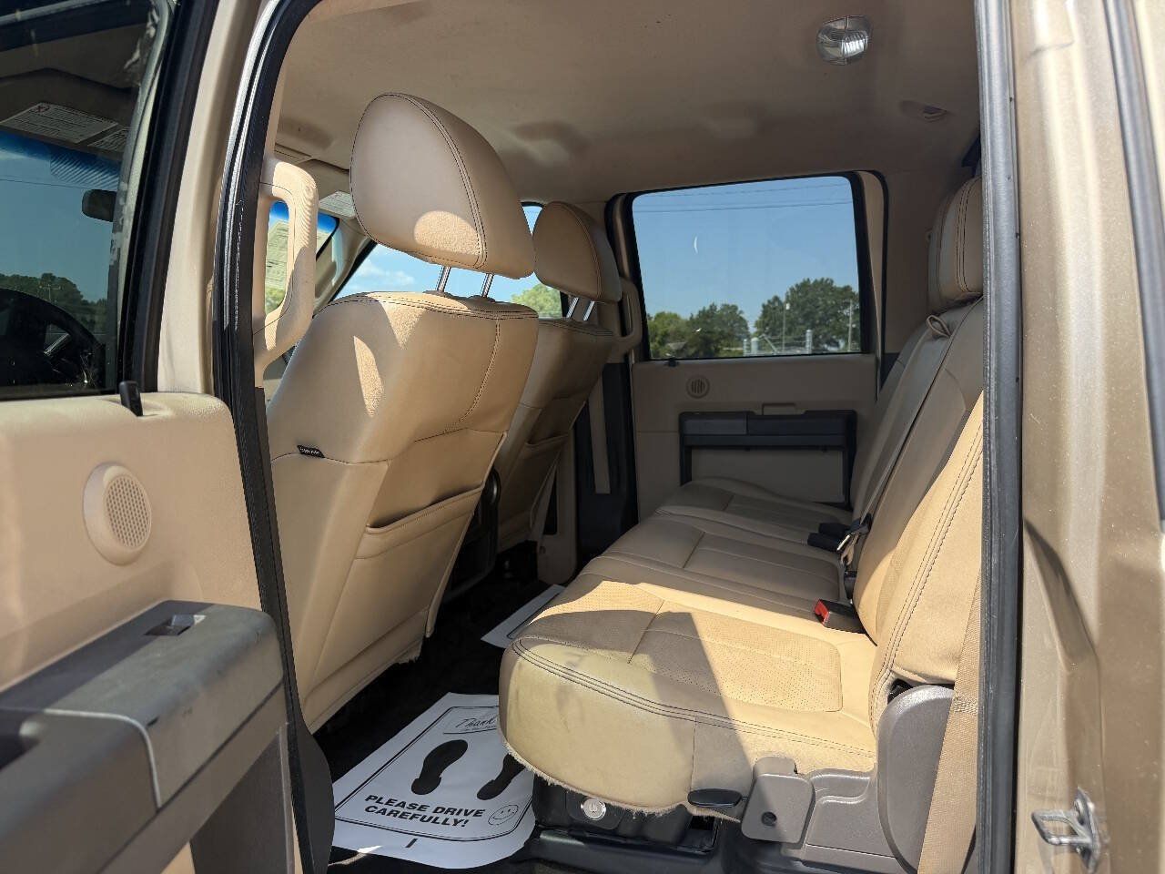 Used 2011 Ford F250 Lariat w/ Lariat Interior Pkg AWD/4WD image 9
