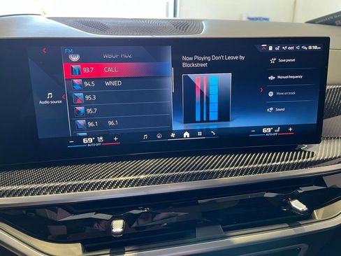 Used 2024 BMW X7 M60i w/ Executive Package image 58